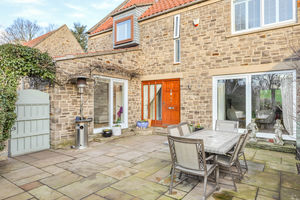 Photo 19- click for photo gallery